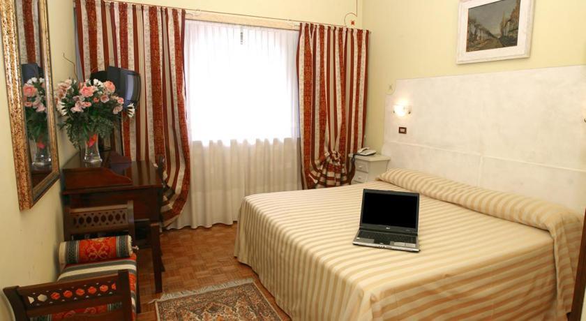 Ai Ronchi Motor Hotel Brescia Exteriör bild