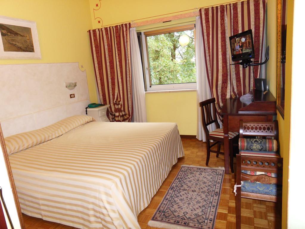 Ai Ronchi Motor Hotel Brescia Exteriör bild