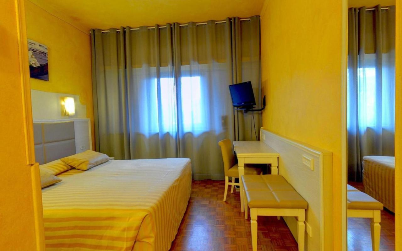 Ai Ronchi Motor Hotel Brescia Exteriör bild