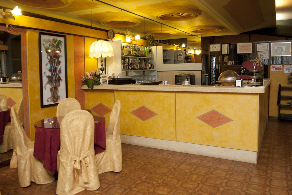 Ai Ronchi Motor Hotel Brescia Exteriör bild